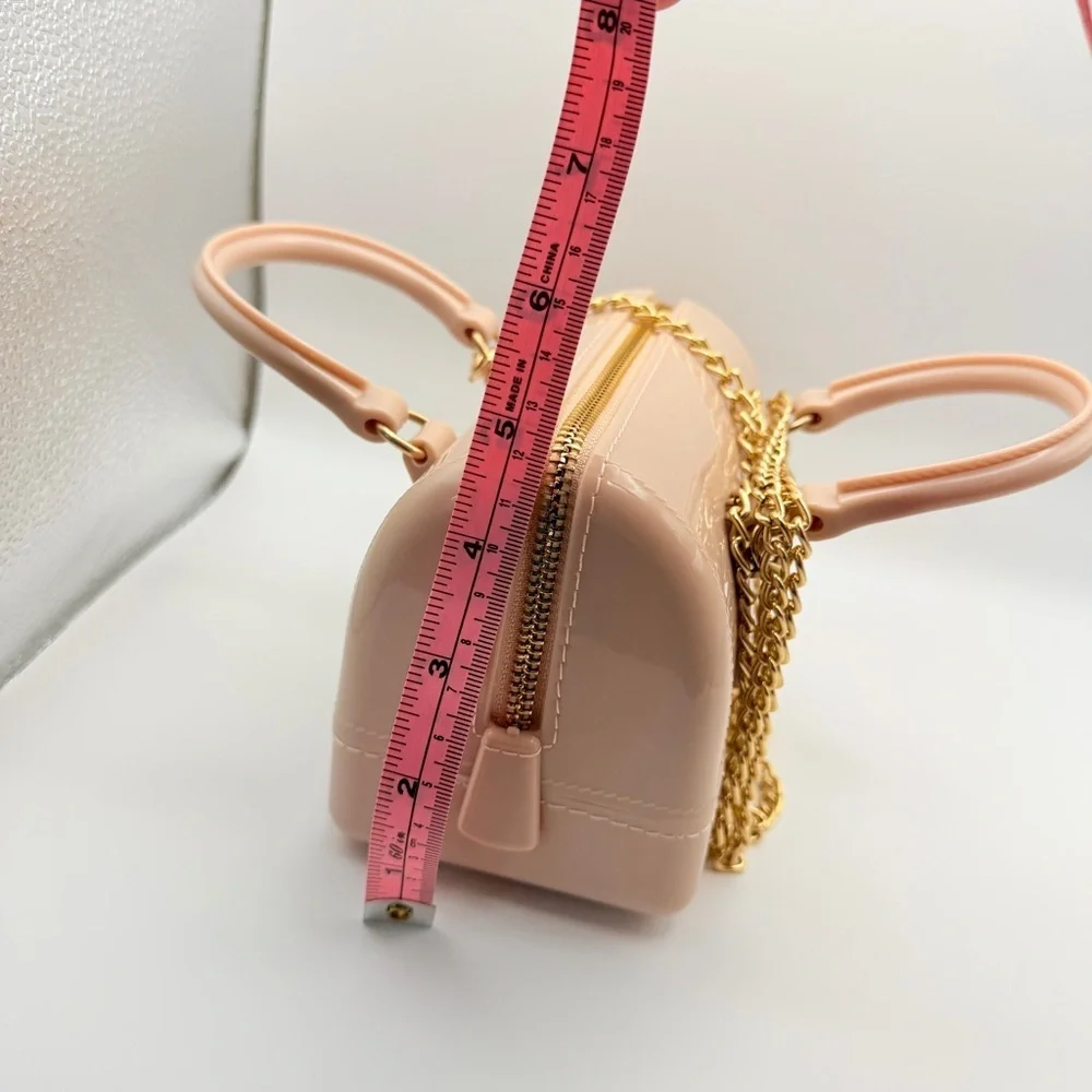 Cute & Fun Pale Pink Handbag with Gold Chain - Picture 8 of 10